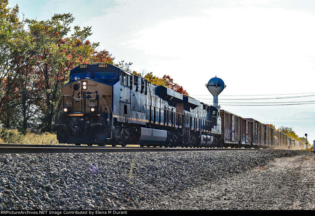 CSX 3037 on M-410